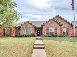 2204 Pine View Ter, Edmond, OK 73003