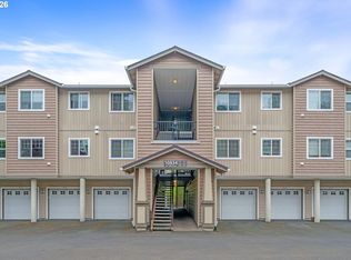 10834 NE Holly St #204, Hillsboro, OR 97006