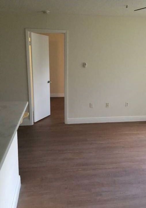 2nd image of 643 Dory Ln Unit 301
