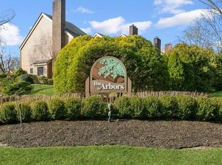 201 Ivy Hill Cres, Rye Brook, NY 10573