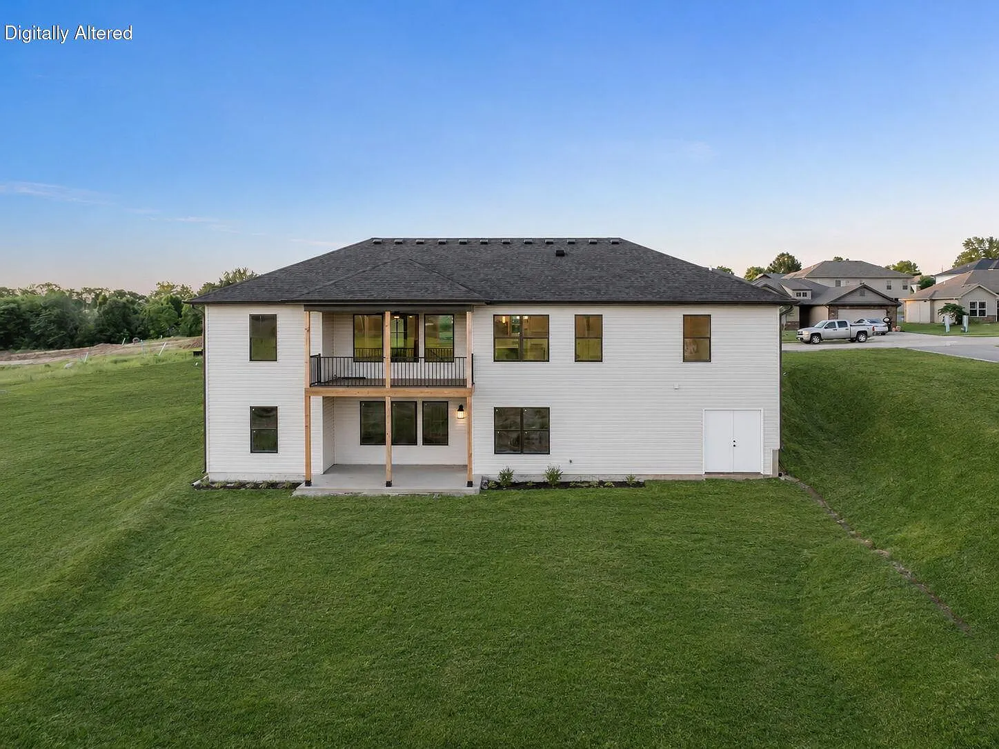 3 bed, 2.0 bath, 1675 sqft, $2,100 — Photo 4