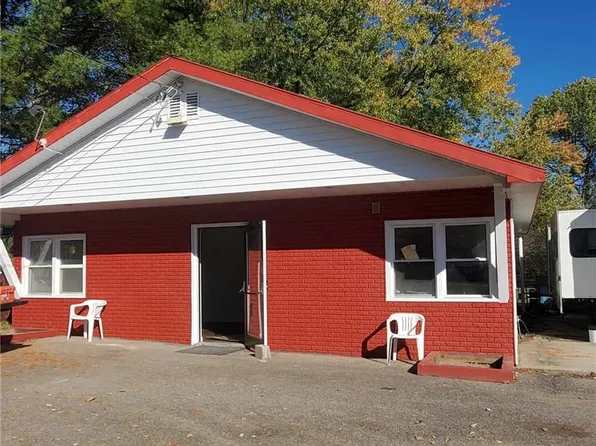 4890 County Route 17, Redfield, NY 13437