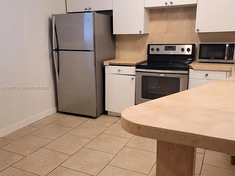 1690 NE 191st St #315-1 — Photo 8