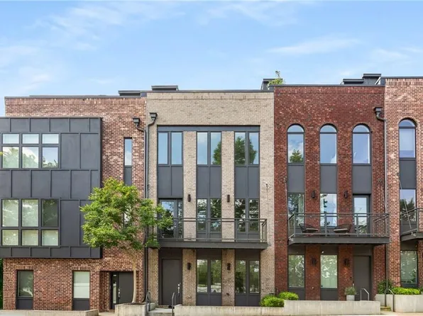 1225 Chelsea Cir NW, Atlanta, GA 30318