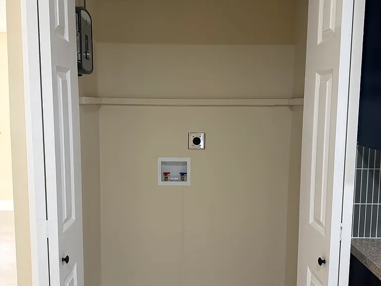 1512 S Lee Ave #1512 — Photo 9