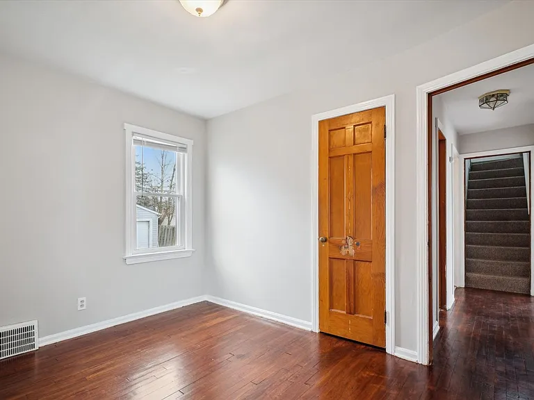 14416 Krems Ave — Photo 19