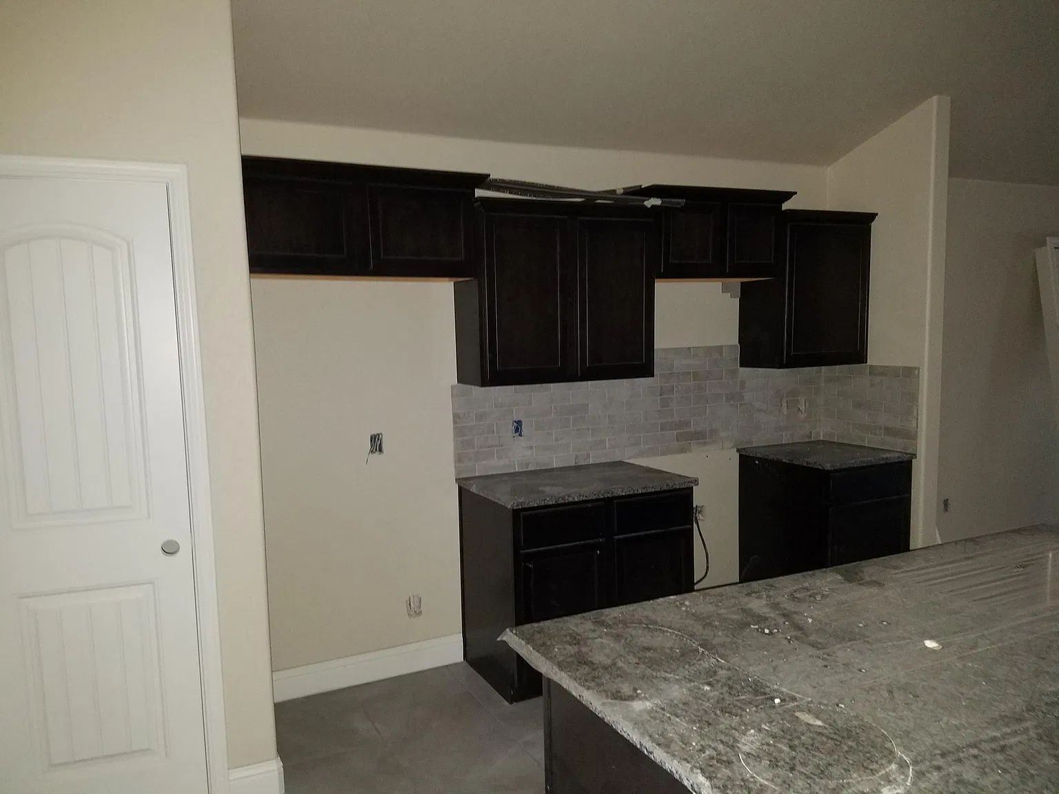 616 Juniper Ct — Photo 4