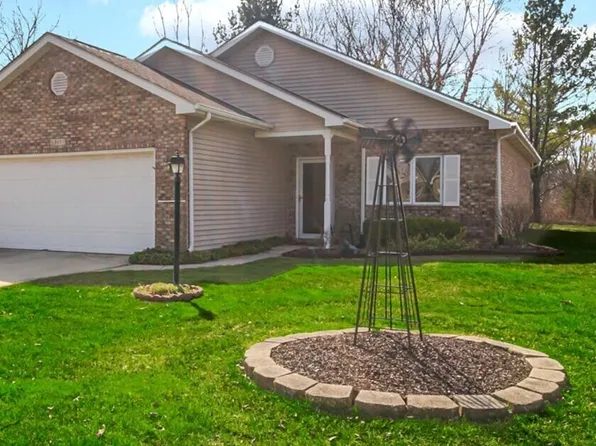 317 Azalea Dr, Hobart, IN 46342