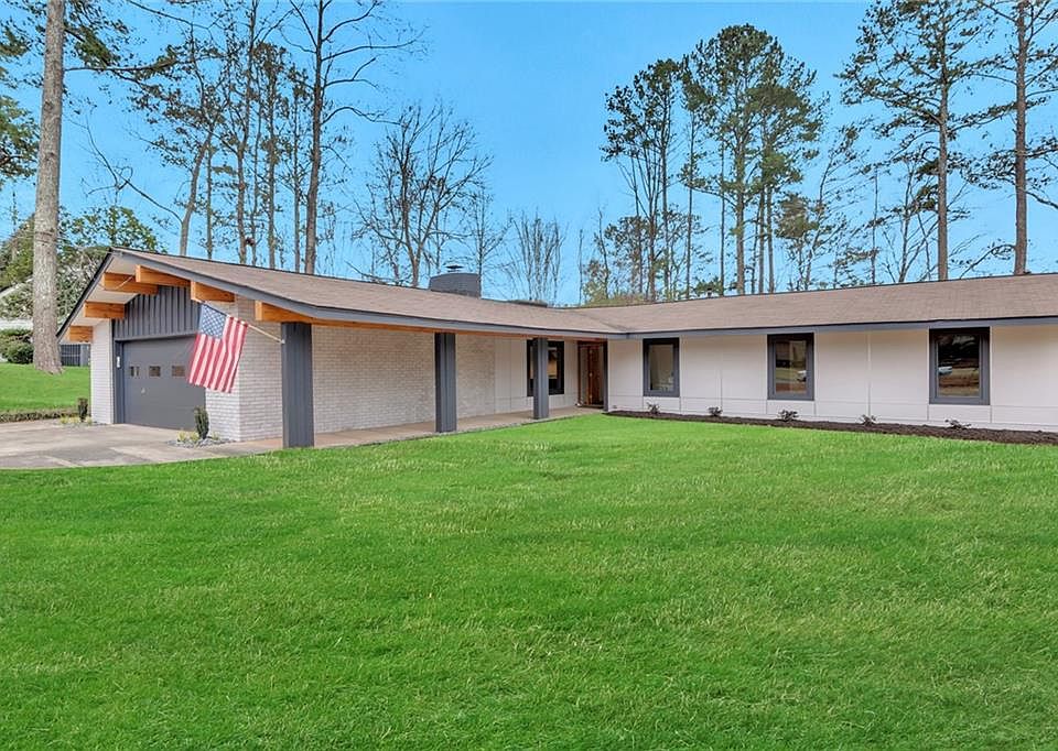1st image of 4303 Berkford Cir NE