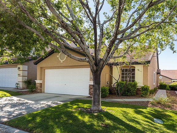 3rd image of 10308 Juniper Creek Ln