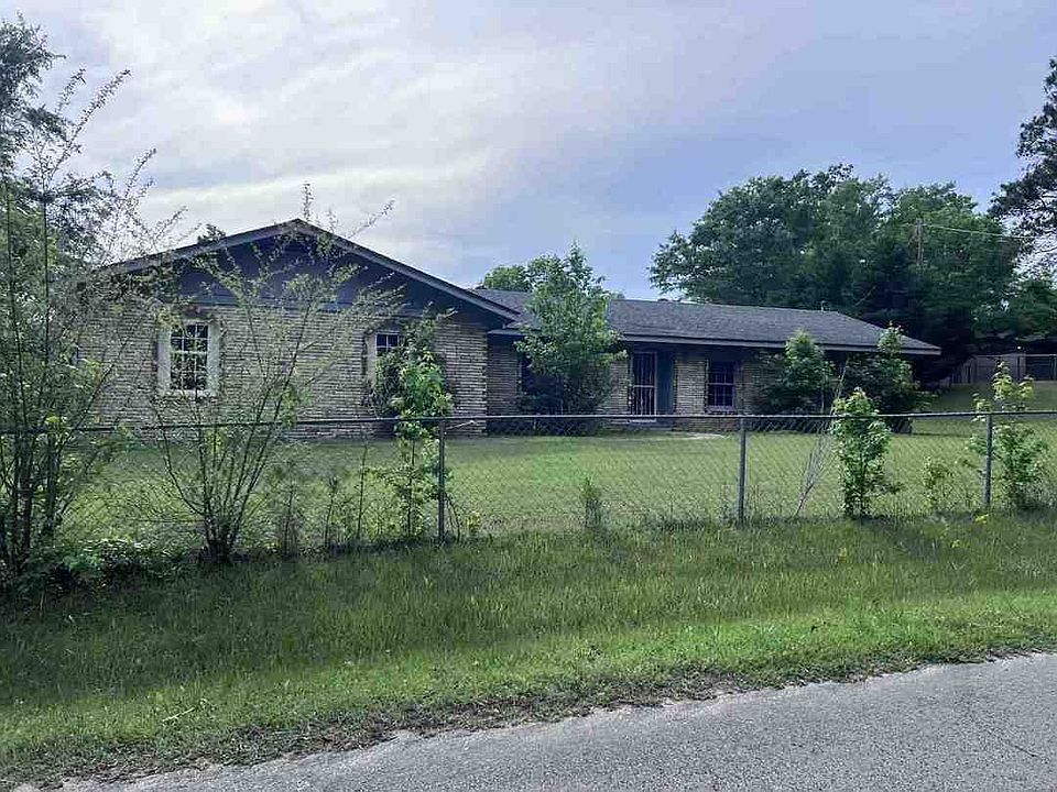 1st image of 455 Rock Cliff Rd