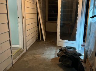 90 6th Ave FLOOR 1, Woonsocket, RI 02895