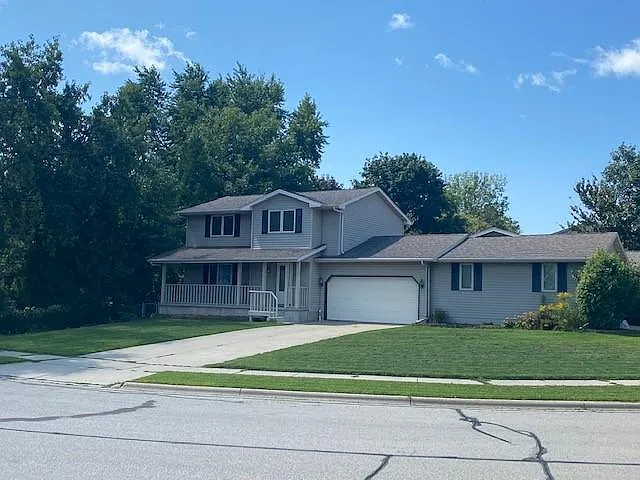801 Outward Ave — Photo 1