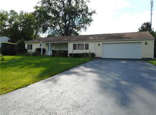 167 Fairfield Dr, Rochester, NY 14620