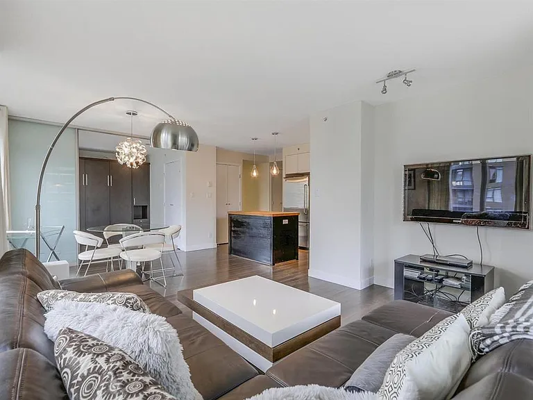 1055 Homer St #1405 — Photo 3