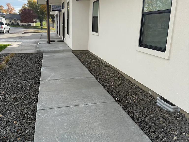 4518 Maple Ave — Photo 10