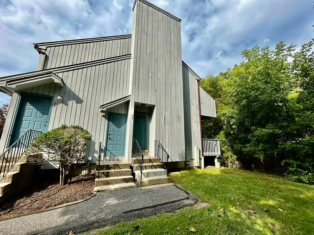 1 bed, 556 sqft, $1,950 — Photo 2