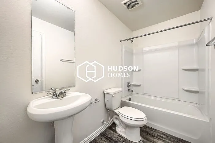 2618 Dahlgreen Ave — Photo 11
