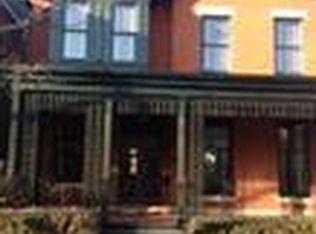 5747 Howe St, Pittsburgh, PA 15232