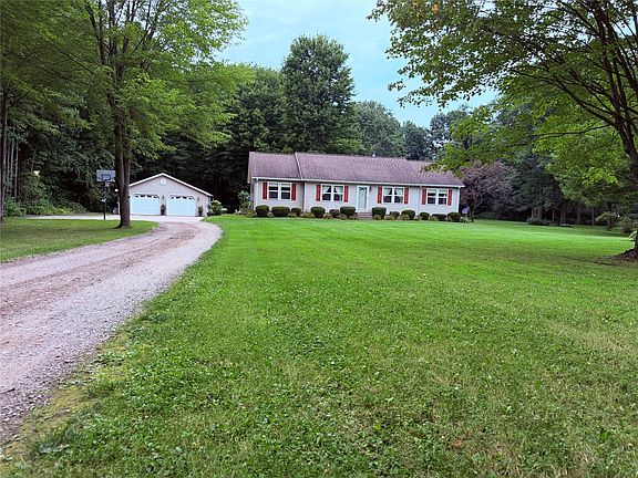 3rd image of 11640 W Ridge Rd