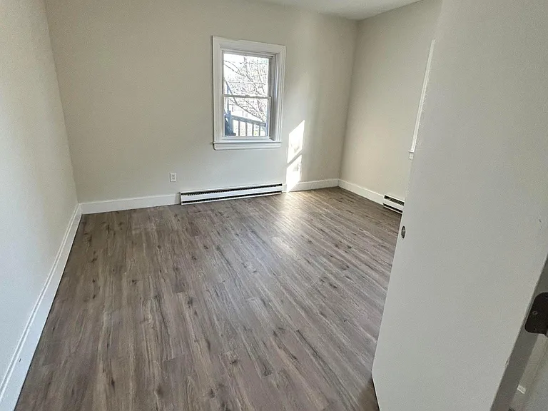 203 Clifton St #2 — Photo 8
