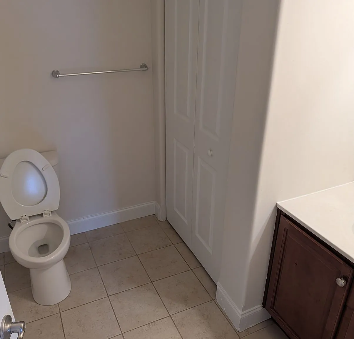 3 bed, 2.5 bath, 2106 sqft, $2,950 — Photo 4