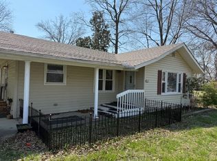 302 W Ward St, Energy, IL 62933