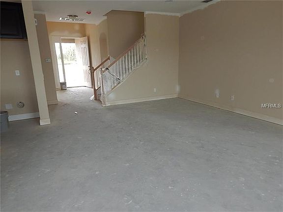 4th image of 19515 Whispering Brook Dr