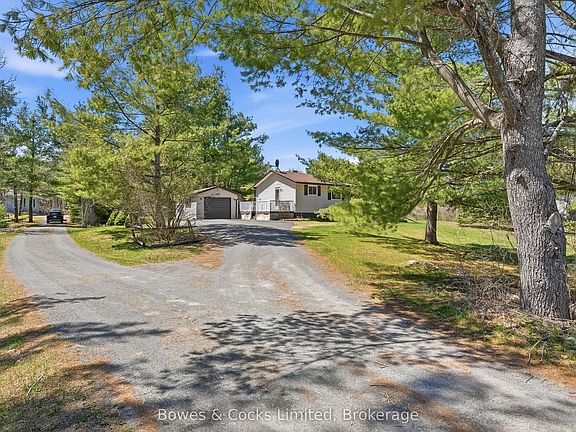 3rd image of 1044 County Road 40 Rd