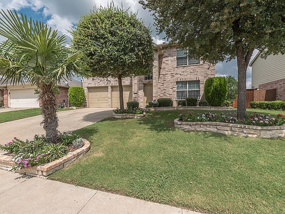 3rd image of 613 Alcove Dr