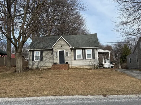 6983 Lake Rd, York, PA 17403