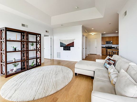 5th image of 100 Prairie Park Dr APT 701