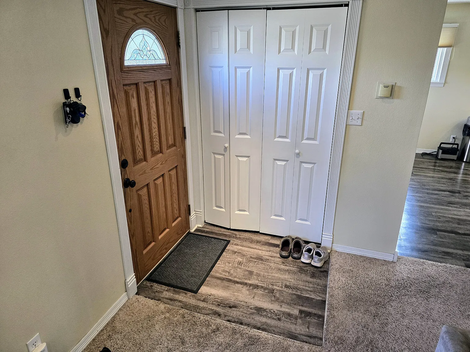 3 bed, 1760 sqft, $2,395 — Photo 3