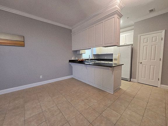 5th image of 1120 15th St Unit 3F