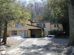 110 Lakeview Ter, Sandy Hook, CT 06482