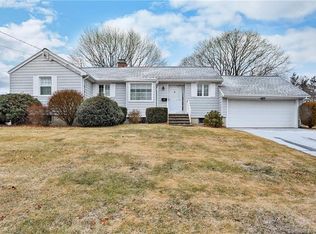18 Ann St, Trumbull, CT 06611