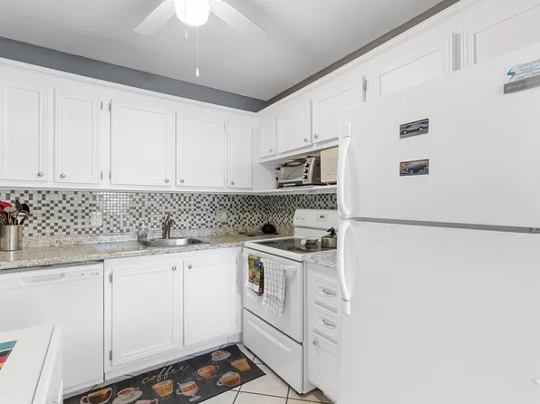 159 Newport J, Deerfield Beach, FL 33442