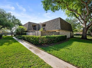 522 5th Ter, Palm Beach Gardens, FL 33418