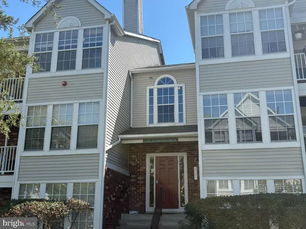 24 Inverness Cir, Marlton, NJ 08053
