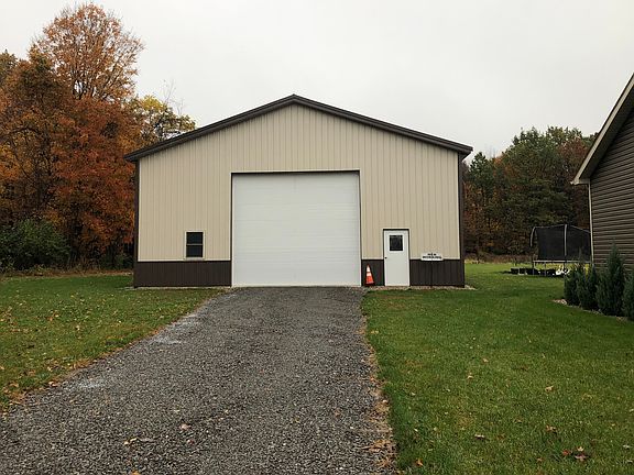 40x60’ 16’ walls, concrete 