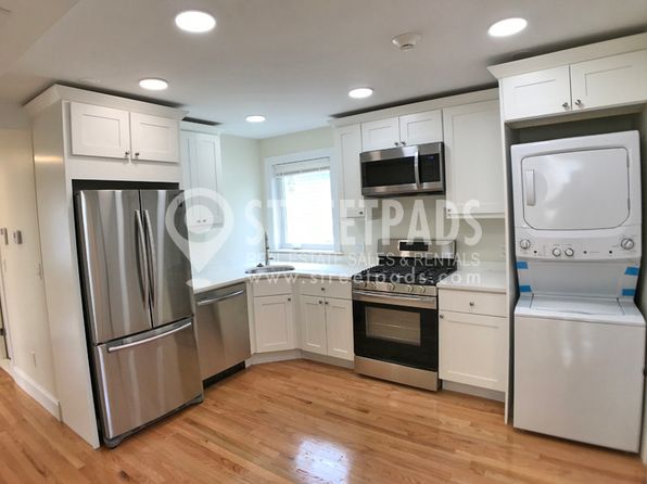 327 Highland Ave