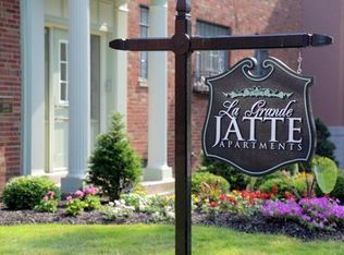 La Grande Jatte, Columbus, OH 43215