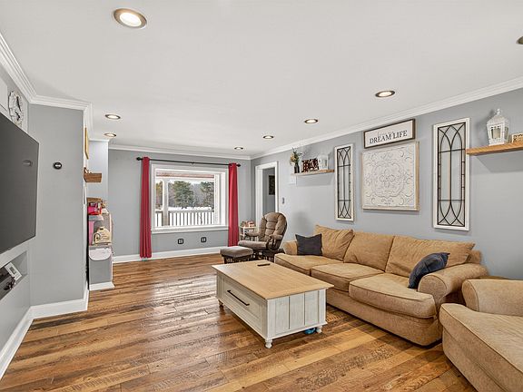 4th image of 1325 Mount Torrey Rd