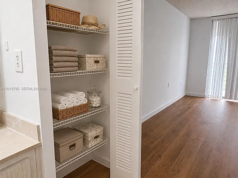 1100 Saint Charles Pl #620 — Photo 20