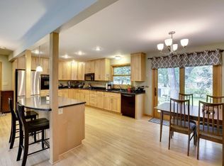 1168 Autumn St, Roseville, MN 55113