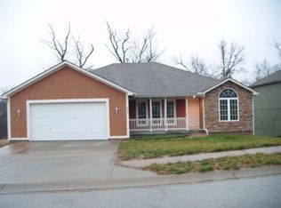 801 Coachman St, Pleasant Hill, MO 64080