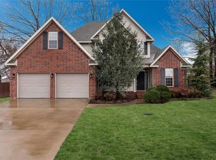 1151 Ditmars Rd, Prairie Grove, AR 72753