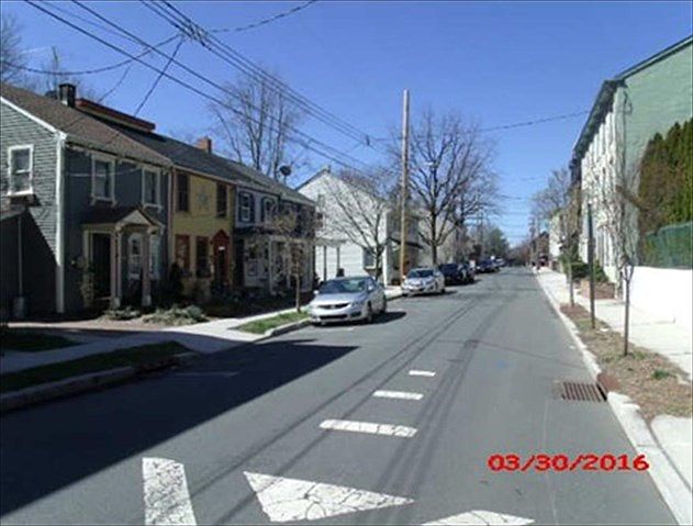 2nd image of 55 Ferry St
