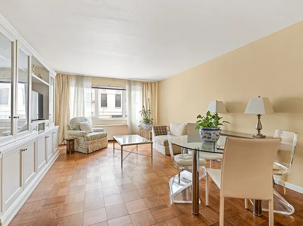 201 E 66th St APT 2D, New York, NY 10065