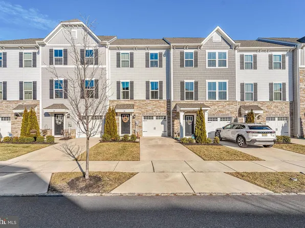 20 Kohlmyer Dr, Pennsauken, NJ 08110